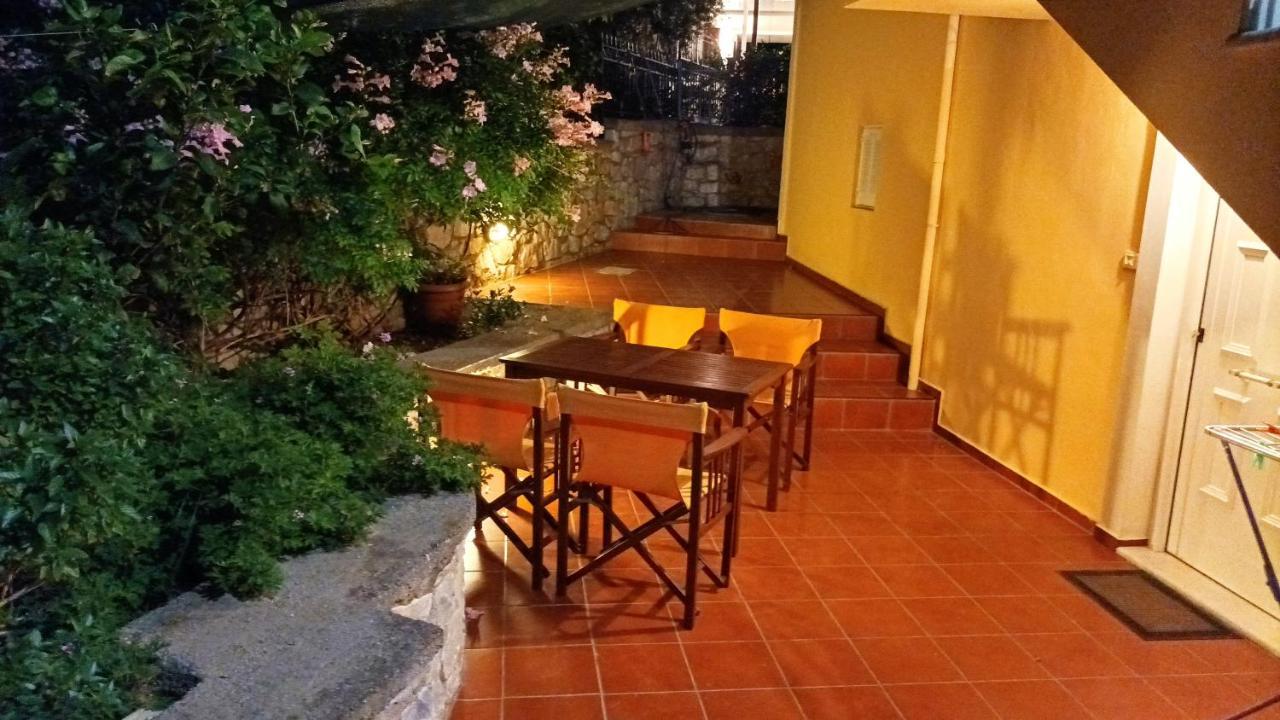 Gythio Seaside Villa Dimitrios - Panoramic View מראה חיצוני תמונה