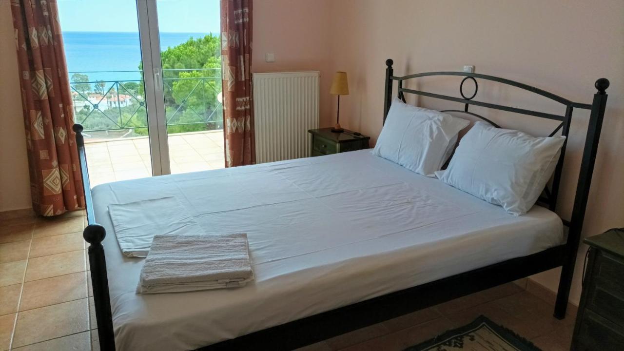 Gythio Seaside Villa Dimitrios - Panoramic View מראה חיצוני תמונה